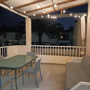 https://calima-lodge-corralejo.in-canary-islands.com