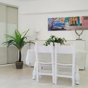 https://benalbeach-luxury-collection-terrace-with-sea-views-pool.hotelsinnerja.org